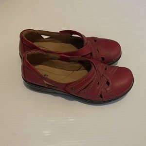 Beautiful red flats by Clarks Collection